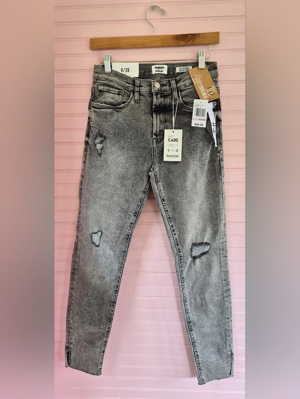 *NWT* Kensie - Women's Gray Distressed High-Rise Skinny Jeans, Size 6/28.